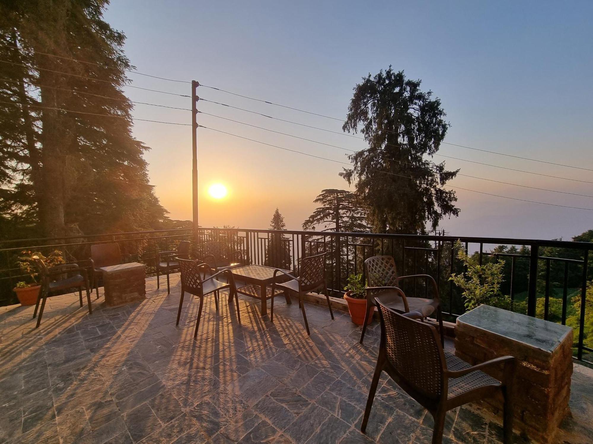 Forest Vibes Kalatop-Rooms And Restaurant Dalhousie Ngoại thất bức ảnh