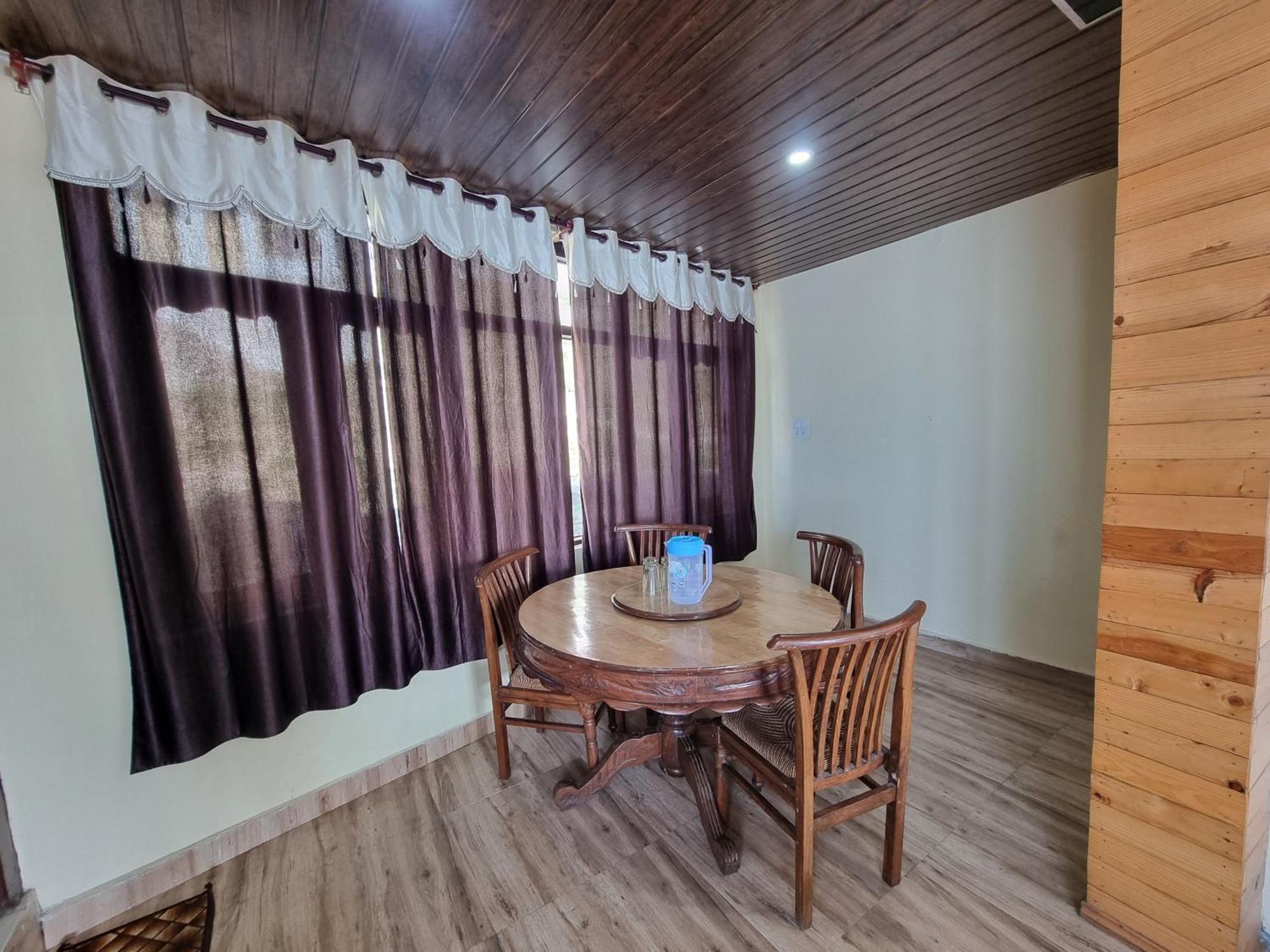 Forest Vibes Kalatop-Rooms And Restaurant Dalhousie Ngoại thất bức ảnh